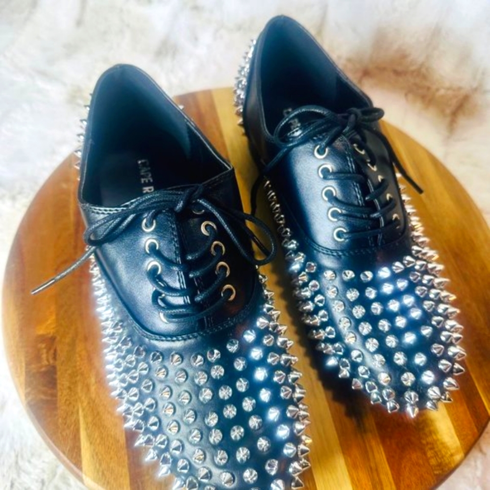 Cape Robbin Black & Silver Spikey Dress Shoe - Picture 2 of 9
